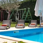 빌라 Mia & Iva For 6 2 People Near With Private Pool & Kids Playground - Pet Friendly *