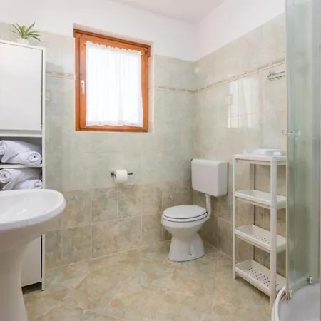 Mia & Iva For 6 2 People Near With Private Pool & Kids Playground - Pet Friendly *