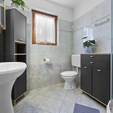 Mia & Iva For 6 2 People Near With Private Pool & Kids Playground - Pet Friendly