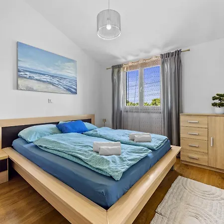 Villa Mia & Iva For 6 2 People Near With Private Pool & Kids Playground - Pet Friendly *
