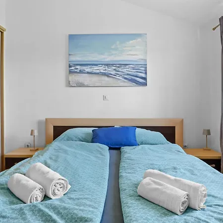 Villa Mia & Iva For 6 2 People Near With Private Pool & Kids Playground - Pet Friendly *