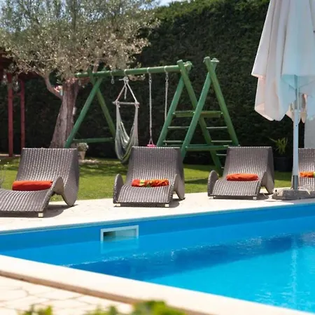 Villa Mia & Iva For 6 2 People Near With Private Pool & Kids Playground - Pet Friendly *